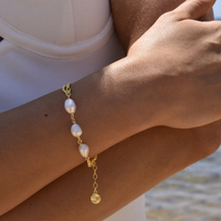Culturesse Louve Freshwater Pearl Dual Chain Bracelet (Gold Vermeil) images 0