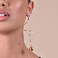 Culturesse Andrya Artisan Dancing Pearl Earrings images 0
