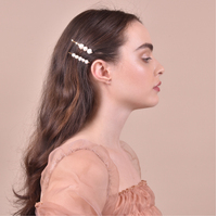 Culturesse April Freshwater Pearl Hair Clip Set images 0