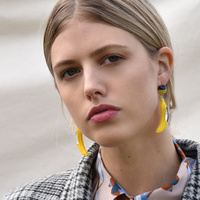 Culturesse Jacqui Banana Fashionista Earrings (my ears are pierced) images 1