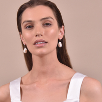 Culturesse Arden Baroque Pearl Earrings images 1