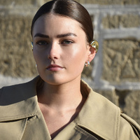 Culturesse Hanako Sculpture Ear Cuff (Gold Pair) images 1