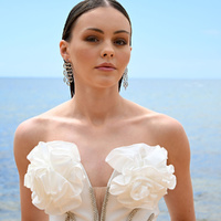 Culturesse Lenore Sculptured Loop Mesh Earrings (Silver) images 1