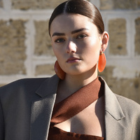 Culturesse Raya Bold Arc Resin Drop Earrings (Sunset Peach) images 1