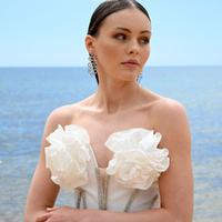 Culturesse Lenore Sculptured Loop Mesh Earrings (Silver) images 2