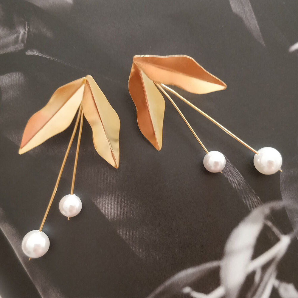 Culturesse Marjorie 24K Artisan Gold Leaf Earrings - Picture 17 of 18