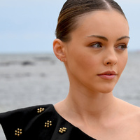 Culturesse Scorpio Artisan Zirconia Pavé Stud Earrings (Gold) images 3