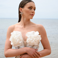 Culturesse Jolean Sculptured Flower Statement Earrings (Silver) images 3