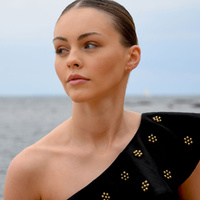 Culturesse Scorpio Artisan Zirconia Pavé Stud Earrings (Gold) images 4