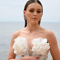 Culturesse Jolean Sculptured Flower Statement Earrings (Silver) images 4