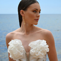 Culturesse Haven Artisan Sculptured Heart String Earrings (Gold) images 4