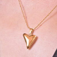 Culturesse Estrella Heart of Gold Pendant Necklace images 4