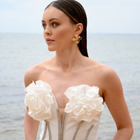 Culturesse Jolean Sculptured Flower Statement Earrings (Gold) images 5