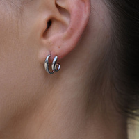 Culturesse Asta Sculptural Twin Line Earrings (Silver) images 6