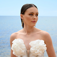 Culturesse Haven Artisan Sculptured Heart String Earrings (Gold) images 7