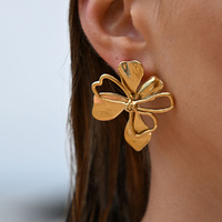 Culturesse Jolean Sculptured Flower Statement Earrings (Gold) images 8