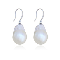 Culturesse Arden Baroque Pearl Earrings