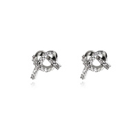 Culturesse Amoris Diamante Knot Stud Earrings (Silver)