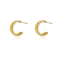 Culturesse Kahlo Ribbed Crescent Hoop Earrings (Gold)