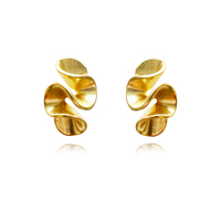 Culturesse Fauve Artisan Sculptural Ruffle Earrings (Gold)