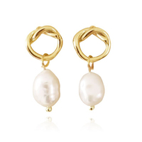 Culturesse Grace Dainty Freshwater Pearl Stud Earrings