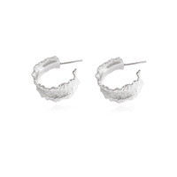 Culturesse Monte Textured Silver Hoop Earrings