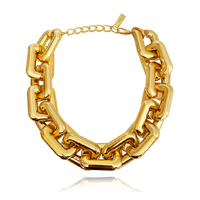 Culturesse Adella Chunky Gold Link Chain Necklace 