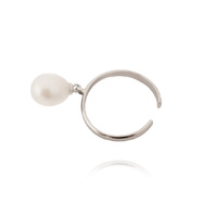 Culturesse Venice Pearl Dangle Ring
