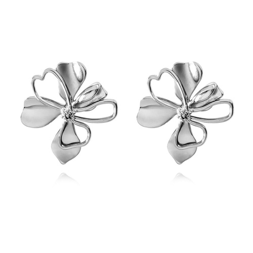 Culturesse Jolean Sculptured Flower Statement Earrings (Silver)